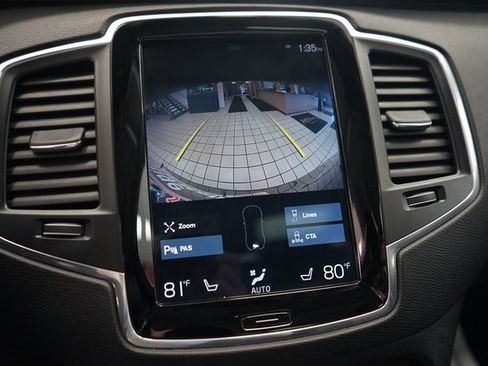 Used 2019 Volvo XC90 T5 Momentum w/ Protection Package image 8