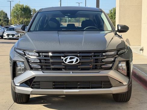 New 2026 Hyundai Tucson SE image 8