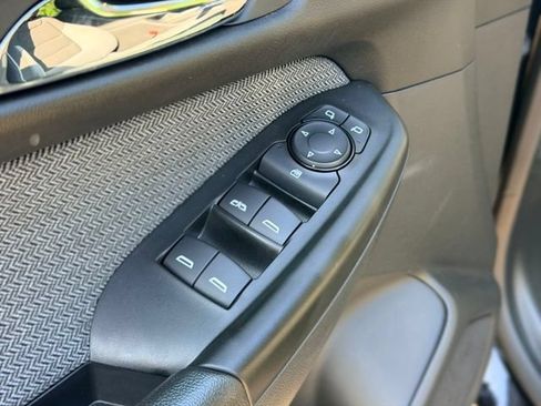 Used 2024 Chevrolet TrailBlazer LT w/ LT Cold Weather Package AWD/4WD image 19