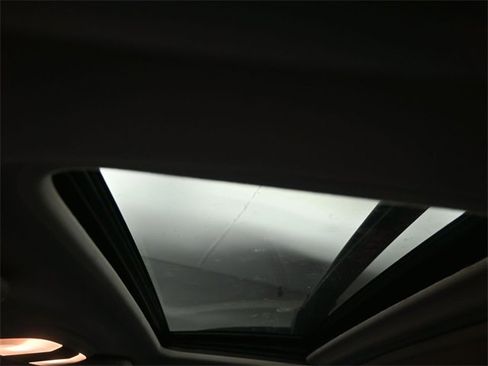 Used 2020 Subaru Crosstrek 2.0i Premium w/ Moonroof Package 2 image 21