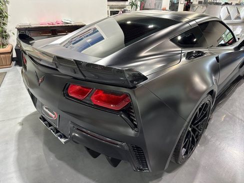 Used 2017 Chevrolet Corvette Grand Sport w/ Carbon Flash Badge Package RWD image 43
