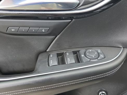 Used 2023 Buick Envision Essence FWD image 17