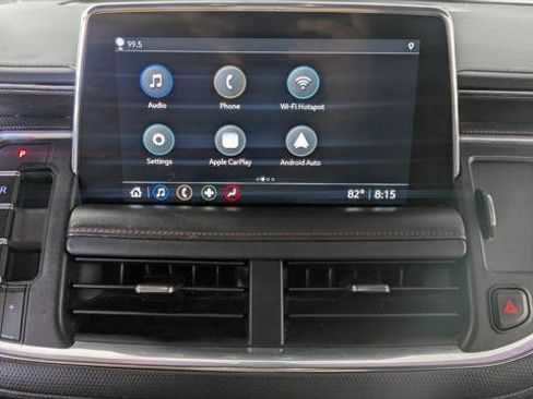 Used 2021 Chevrolet Suburban RST AWD/4WD image 29