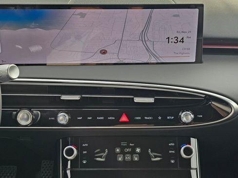 New 2026 Genesis GV70 2.5T image 12