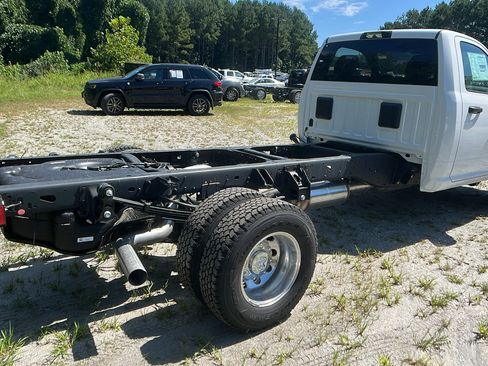 New 2025 RAM 3500 Tradesman image 8