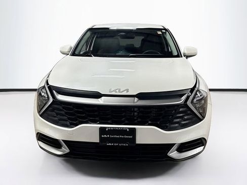 Used 2023 Kia Sportage LX AWD/4WD image 2