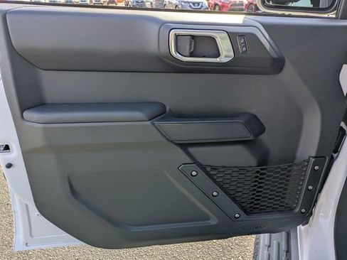 New 2025 Ford Bronco Outer Banks image 11