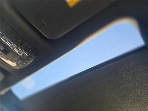 Used 2023 Mercedes-Benz GLE 350 image 15