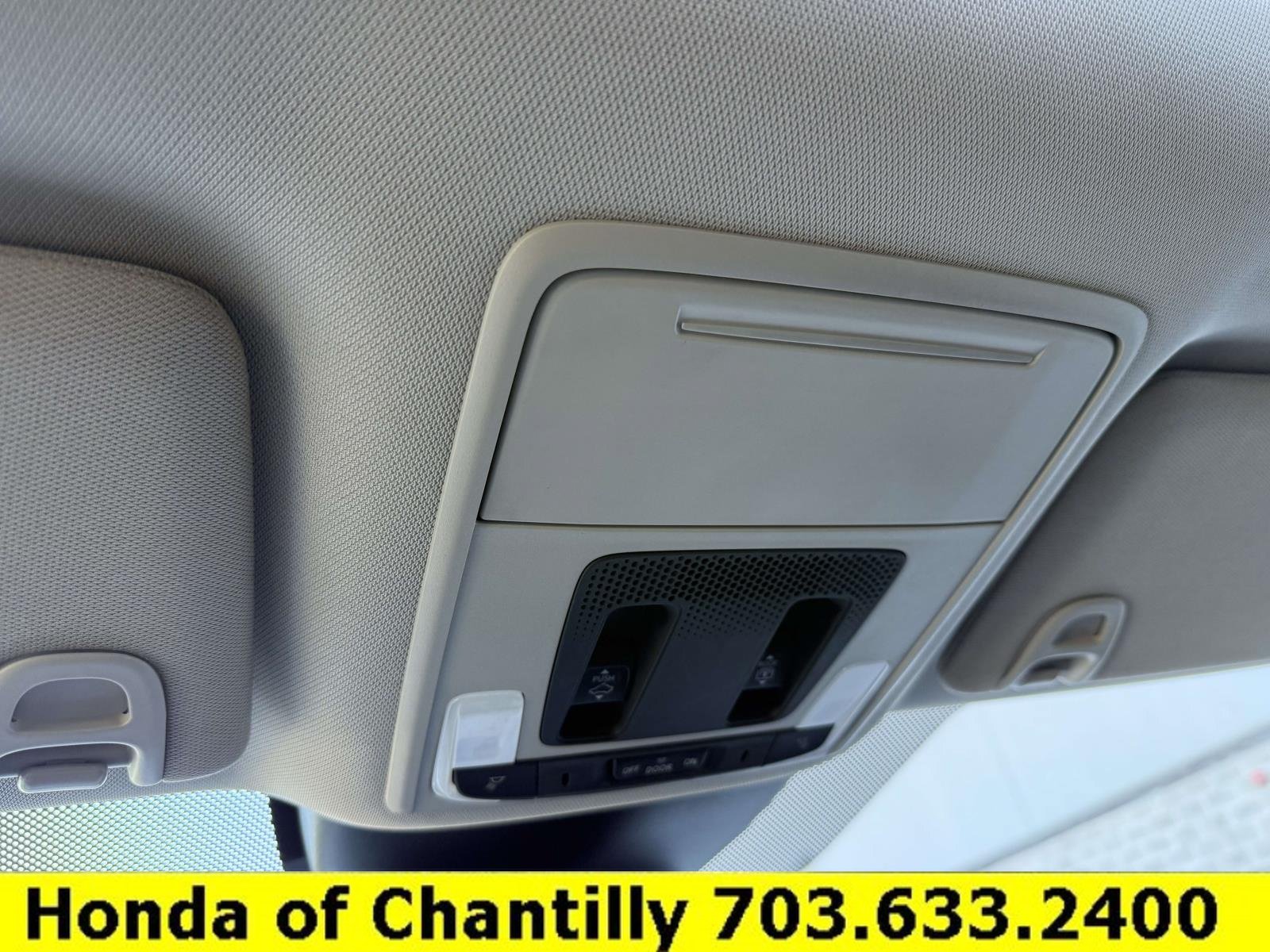 Certified 2025 Honda Pilot Touring image 29