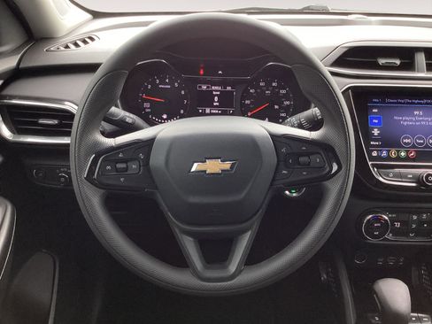 Used 2023 Chevrolet TrailBlazer LT w/ Convenience Package AWD/4WD image 15