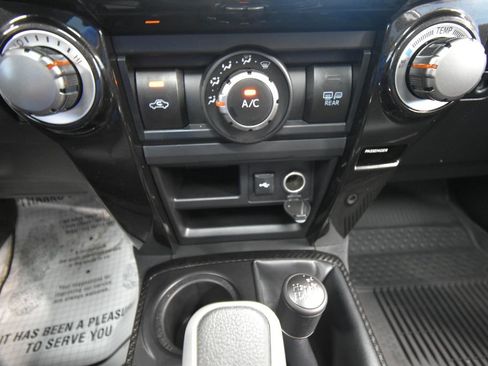 Used 2024 Toyota 4Runner TRD Off-Road Premium image 14