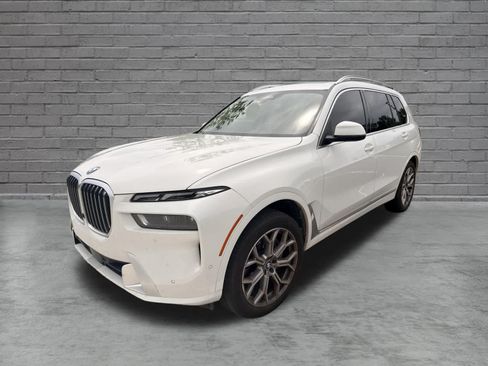 Used 2024 BMW X7 xDrive40i w/ Executive Package AWD/4WD image 2