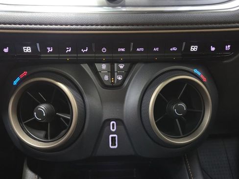 Used 2024 Chevrolet Blazer Premier w/ Driver Confidence II Package AWD/4WD image 18