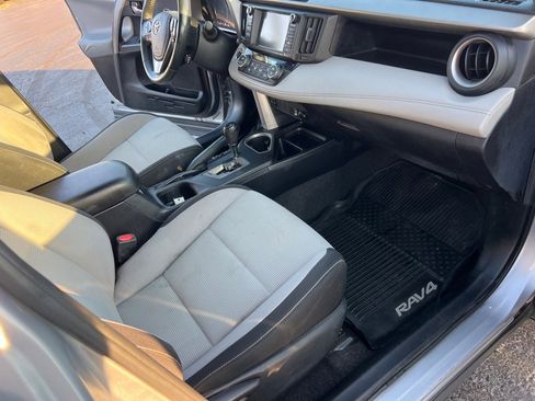 Used 2018 Toyota RAV4 Adventure image 16