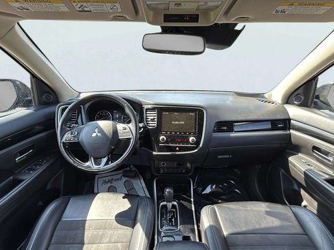 Used 2020 Mitsubishi Outlander SE AWD/4WD image 9