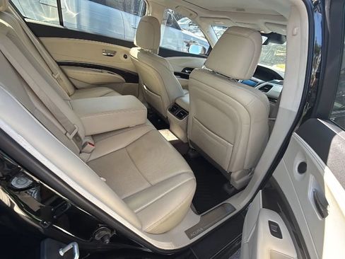 Used 2014 Acura RLX w/ Technology Package FWD image 13