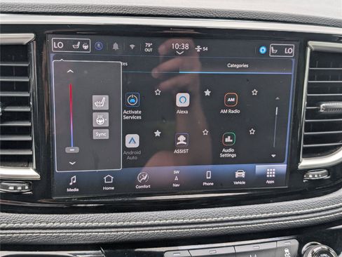 Used 2024 Chrysler Pacifica Limited FWD image 31