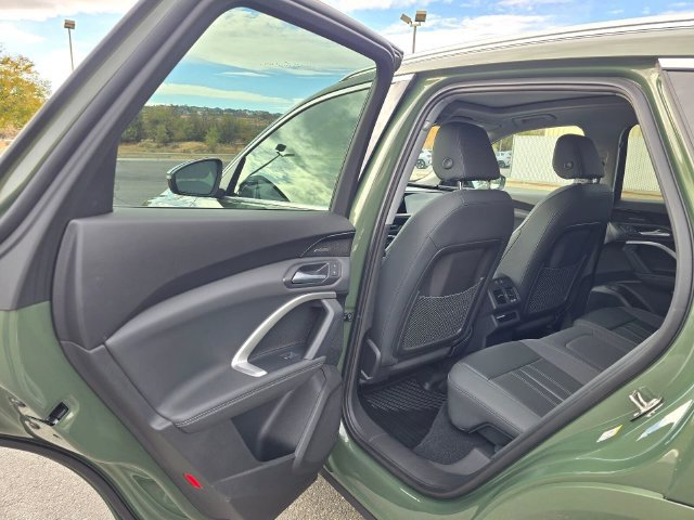 Used 2025 Audi Q5 Premium w/ Premium Plus AWD/4WD image 16