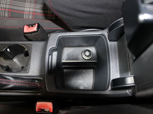 Used 2016 Volkswagen GTI S image 22