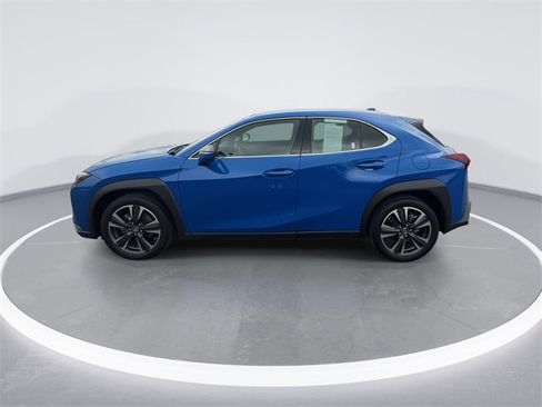 Used 2024 Lexus UX 250h AWD image 5