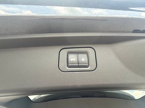 Used 2025 INFINITI QX80 Sensory AWD/4WD image 9