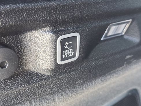 Used 2021 Jeep Grand Cherokee L Overland image 19