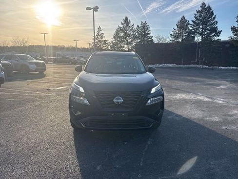 Certified 2023 Nissan Rogue SV w/ SV Premium B Package image 2
