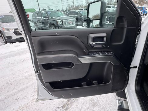 Used 2019 Chevrolet Silverado 2500 LT image 10