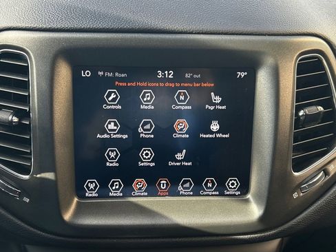 Used 2018 Jeep Compass Trailhawk w/ Cold Weather Group image 38