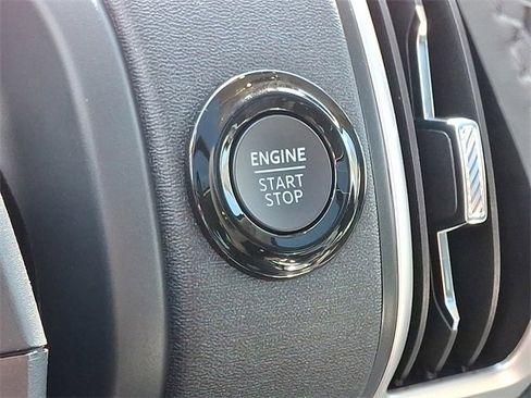 New 2025 Ford Expedition Active image 16