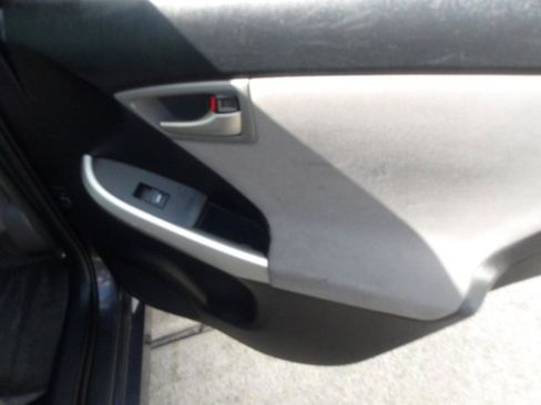 Used 2015 Toyota Prius Three FWD image 7