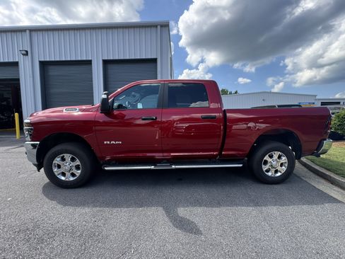 Used 2026 RAM 2500 Big Horn AWD/4WD image 8