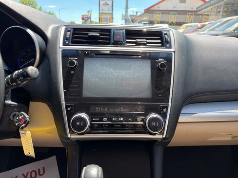 Used 2018 Subaru Outback 2.5i Premium AWD/4WD image 22