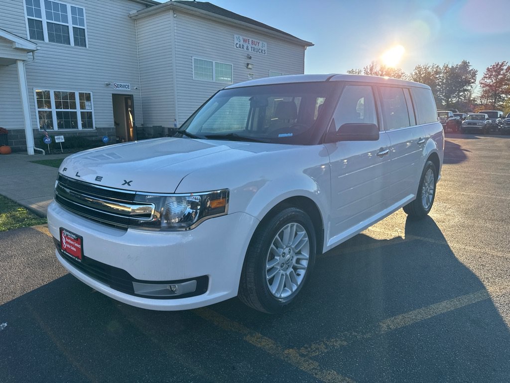 Used 2018 Ford Flex SEL AWD/4WD image 2