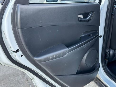 Used 2021 Hyundai Kona SEL w/ Cargo Package image 31