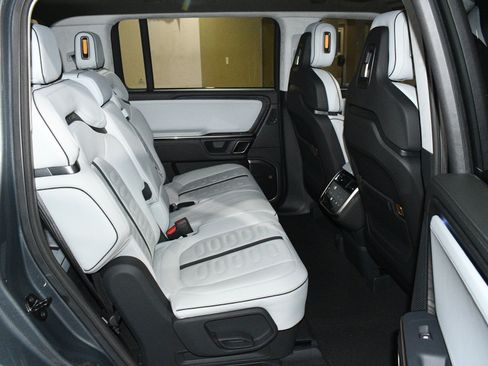 Used 2023 Rivian R1S Launch Edition AWD/4WD image 50