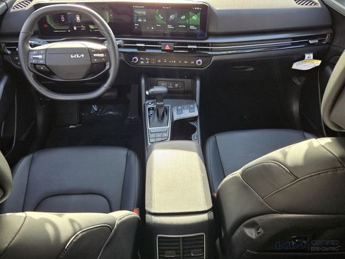 Certified 2026 Kia Sportage EX image 13