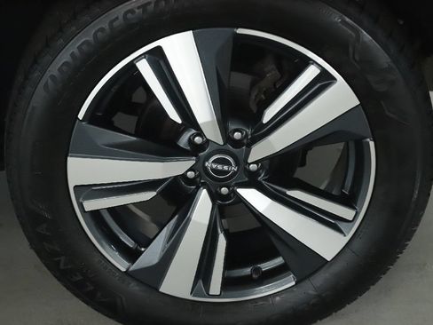 Certified 2023 Nissan Rogue SL w/ SL Premium Package AWD/4WD image 42