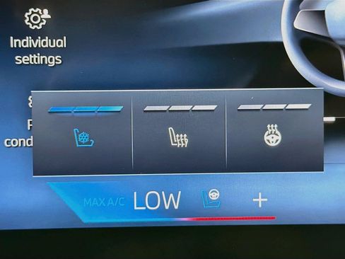 New 2026 BMW 750e xDrive w/ Executive Package AWD/4WD image 19