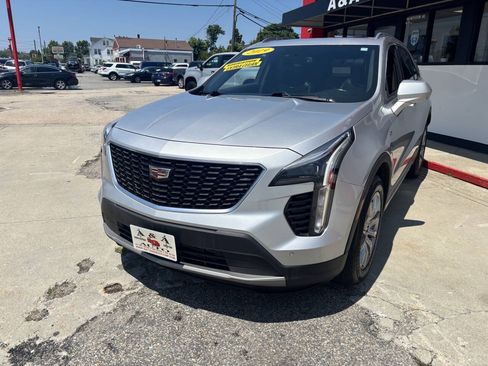 Used 2019 Cadillac XT4 Premium Luxury AWD/4WD image 3
