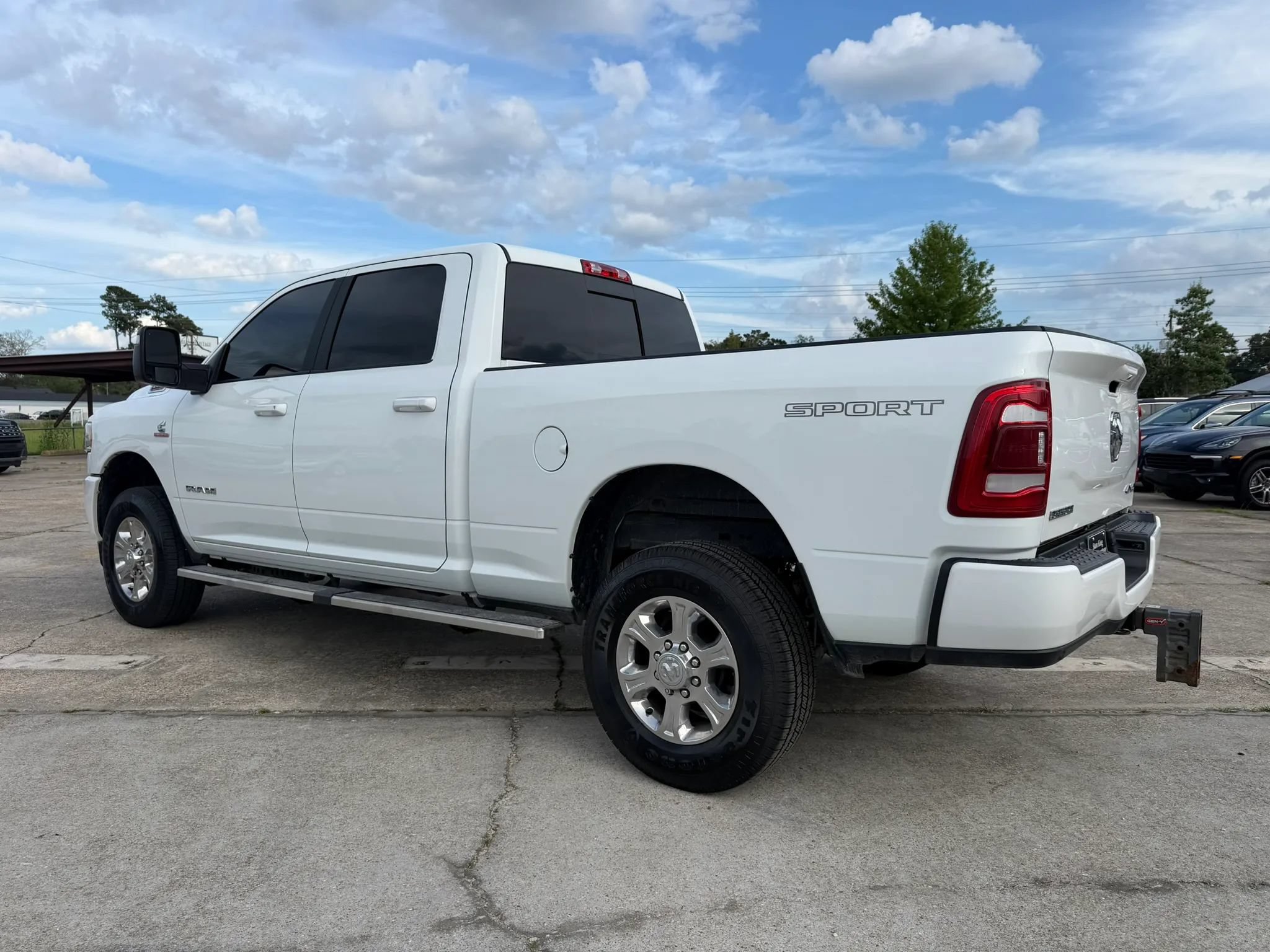 Used 2024 RAM 2500 Big Horn w/ Level 2 Equipment Group AWD/4WD image 3
