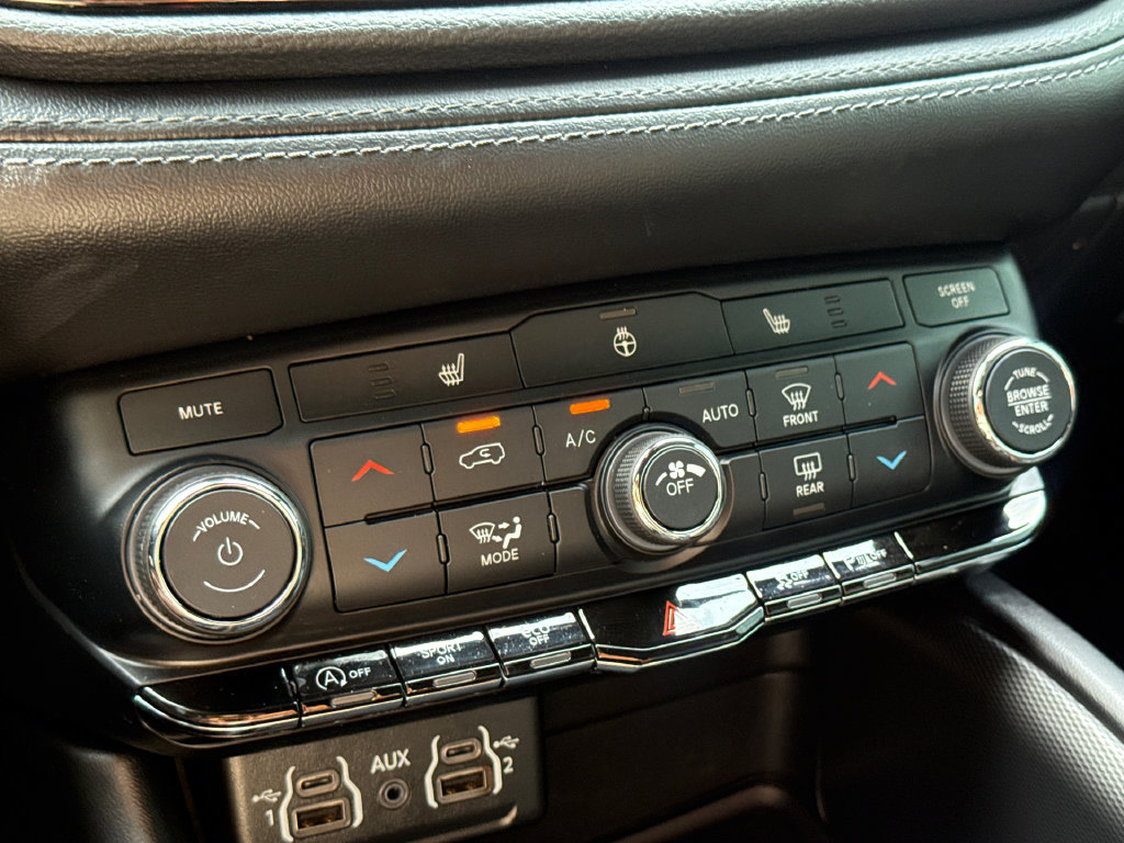 Used 2022 Dodge Durango GT RWD image 25