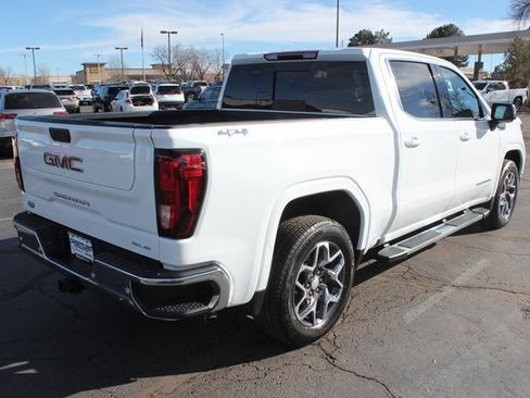 New 2026 GMC Sierra 1500 SLE w/ Preferred Package image 9