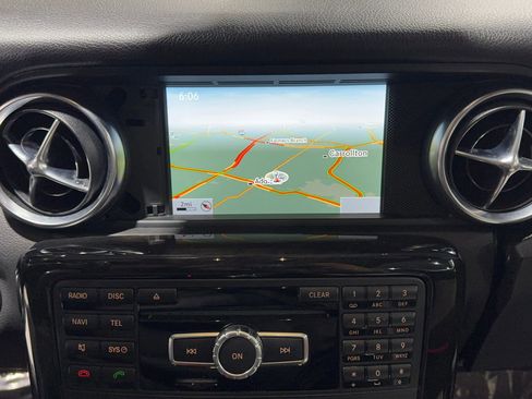 Used 2015 Mercedes-Benz SLK 250 w/ Premium Package image 28