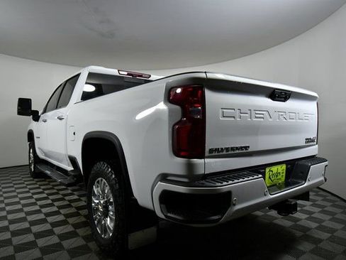 Used 2022 Chevrolet Silverado 3500 High Country w/ Z71 Off-Road Package image 13