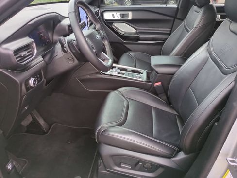 Used 2023 Ford Explorer ST w/ Equipment Group 401A image 16
