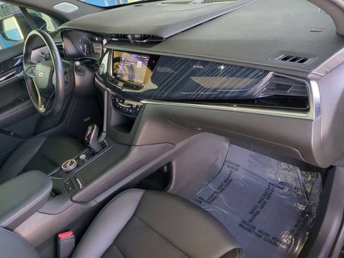 Certified 2023 Cadillac XT6 Premium Luxury FWD image 38