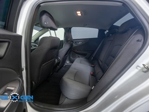Used 2022 Chevrolet Malibu LT FWD image 27