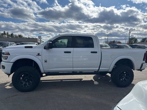 New 2025 RAM 2500 Big Horn AWD/4WD image 2