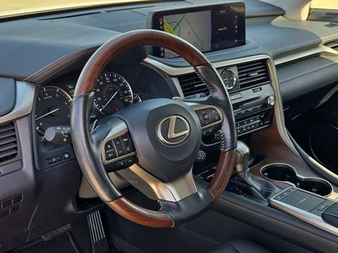 Used 2021 Lexus RX 350L FWD w/ Premium Package image 10